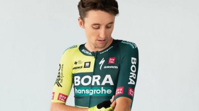 Bora-Hansgrohe svela il nuovo design della maglia