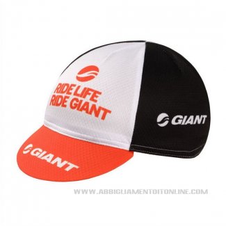 2014 Giant Cappello Ciclismo.Jpg